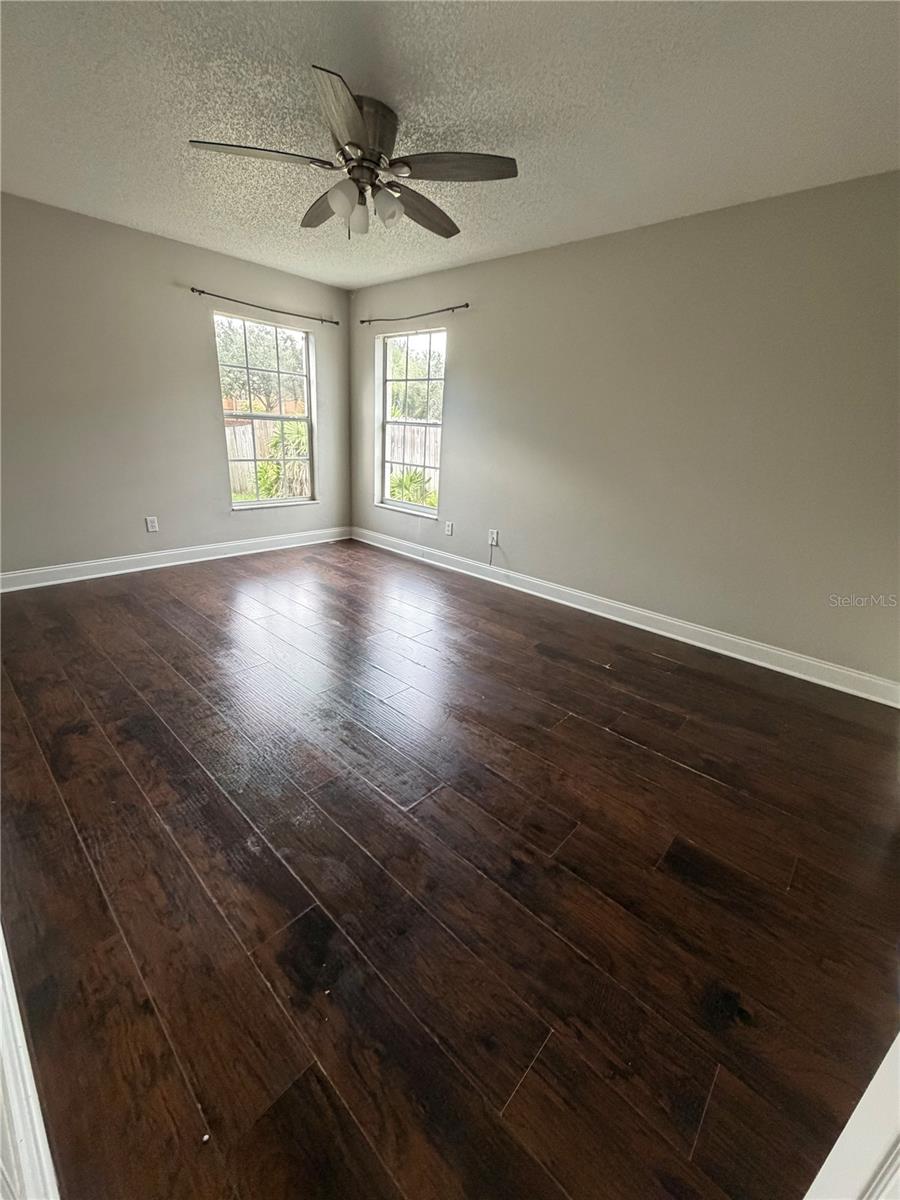4185 Shadow Creek Cir Property Photo 6