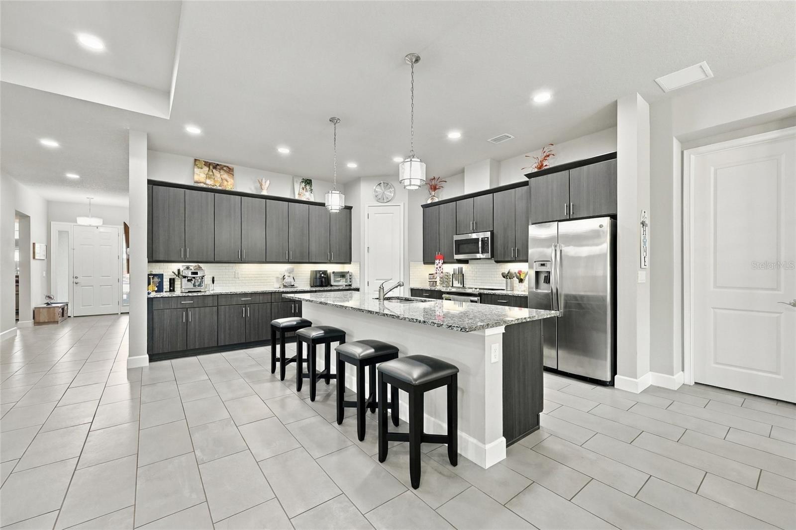 401 Nottinghill St Property Photo 12