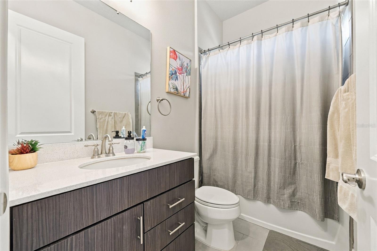 401 Nottinghill St Property Photo 17