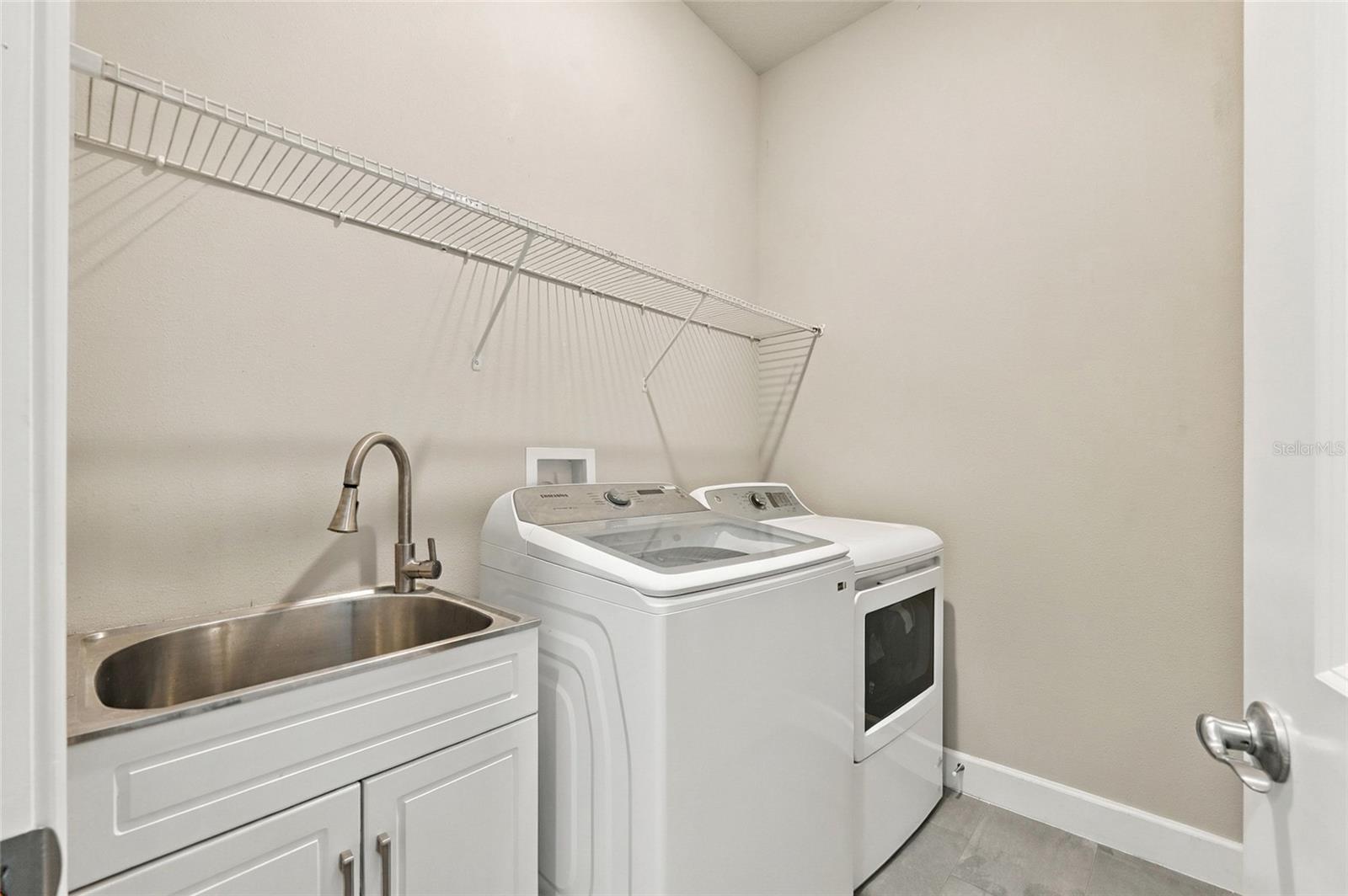 401 Nottinghill St Property Photo 23