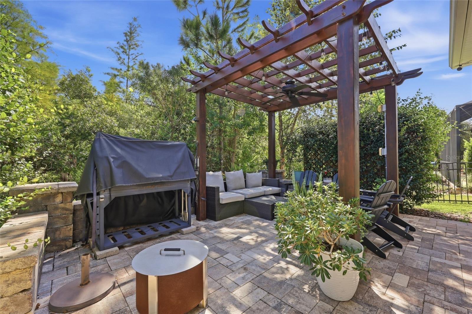 401 Nottinghill St Property Photo 36