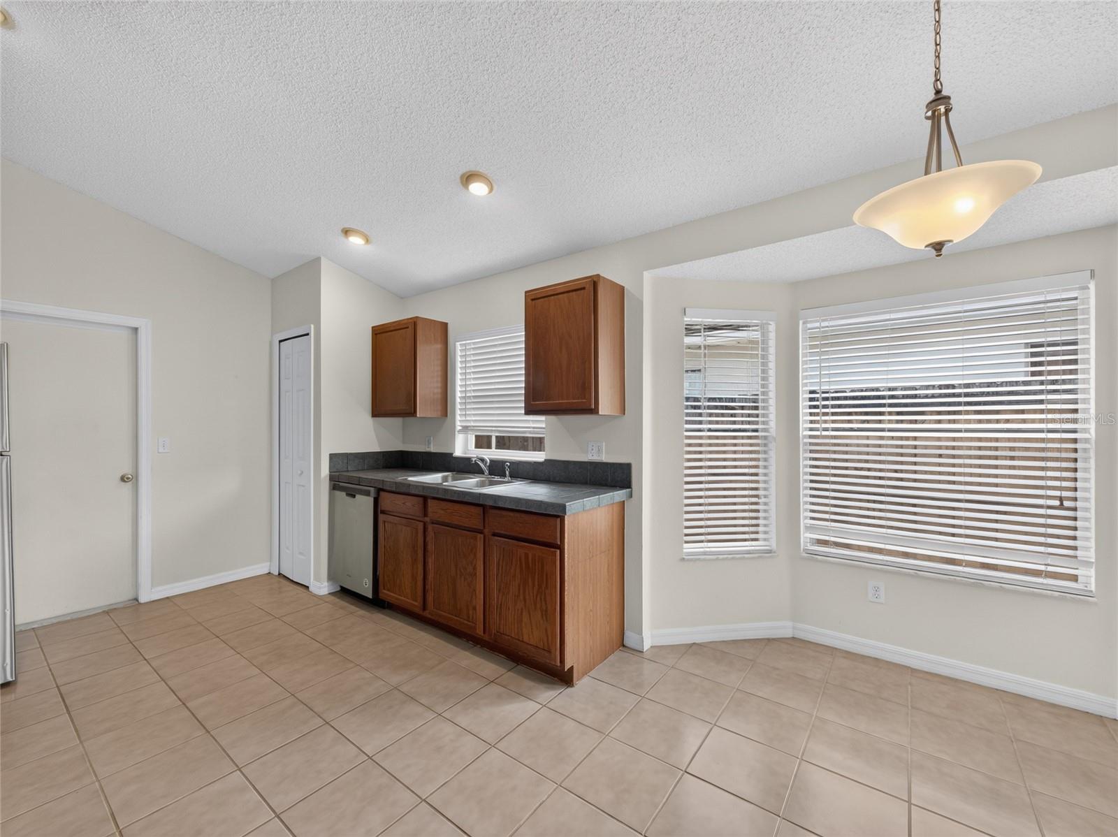 103 Prince Pl Property Photo 5