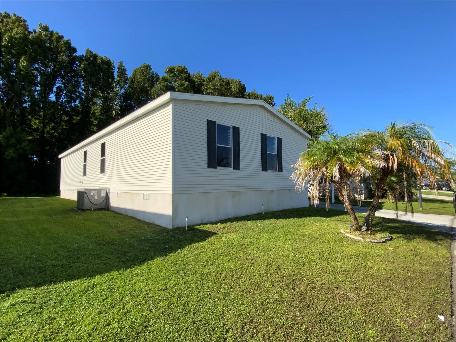 7832 Walkers Cay Ave Property Photo 2