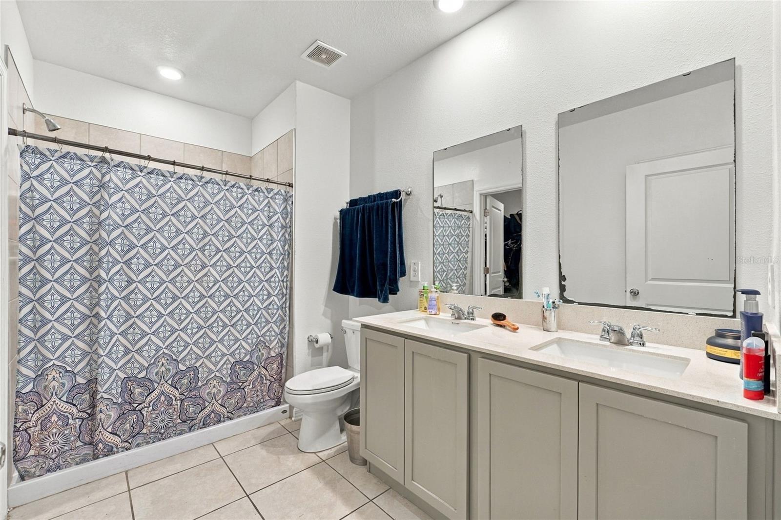 350 Rustic Rail Dr Property Photo 32