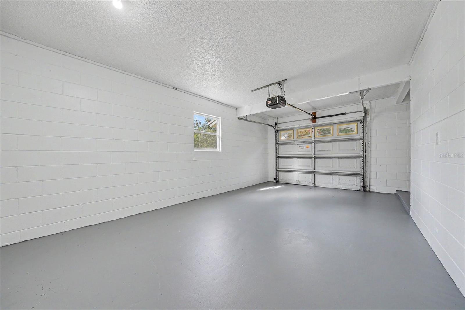 624 Fitzwalter Dr Property Photo 24