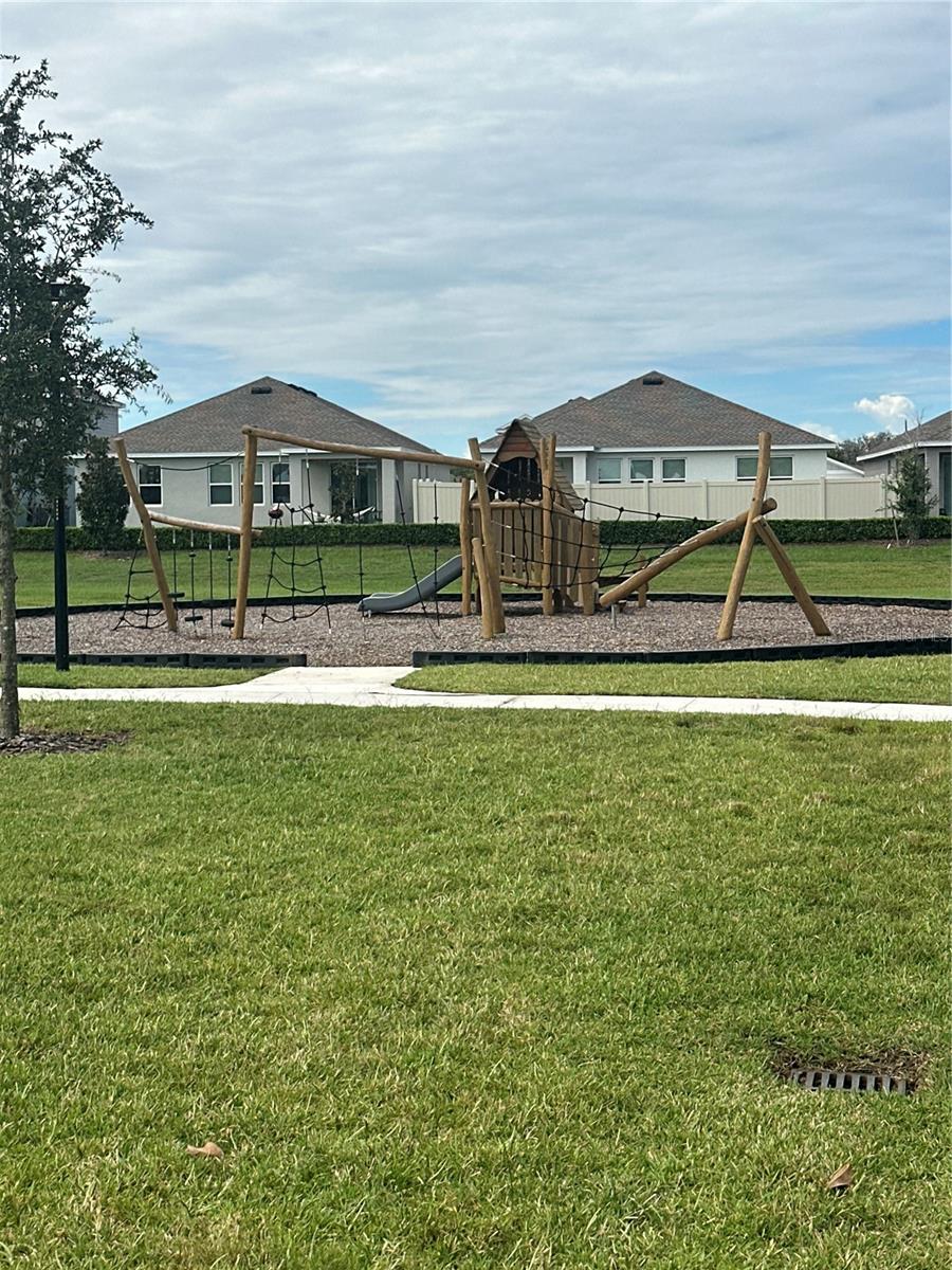 4367 Pebbles Throw Dr Property Photo 18