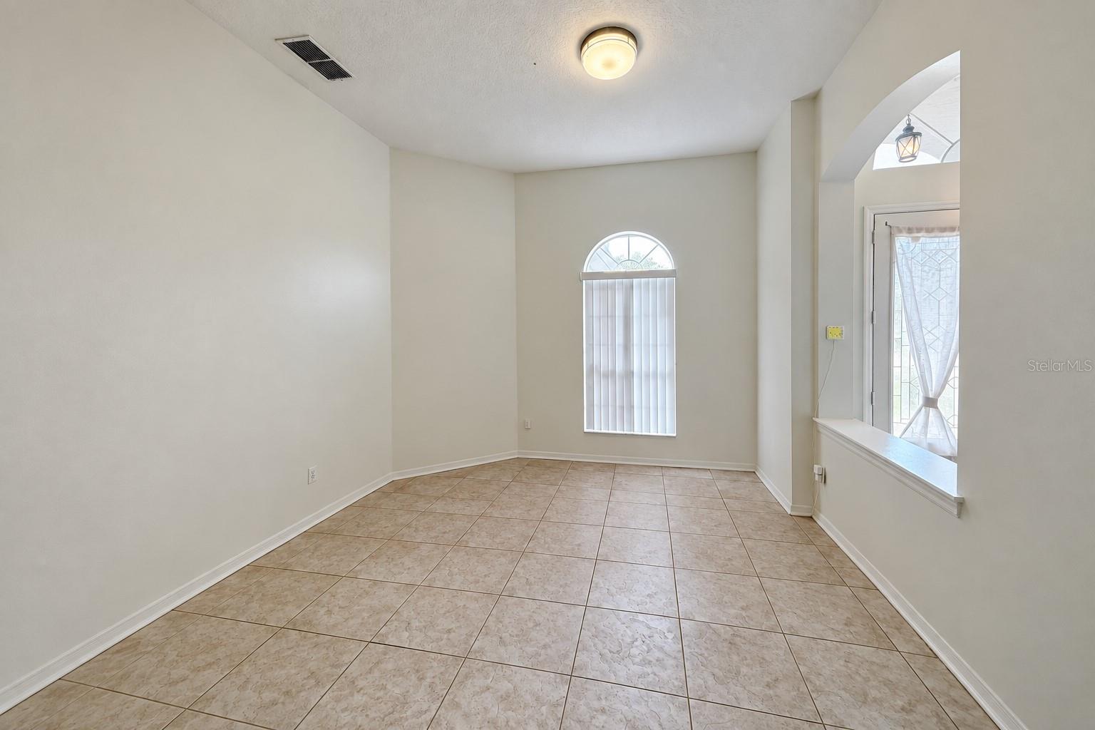 13535 Bluewater Cir Property Photo 9