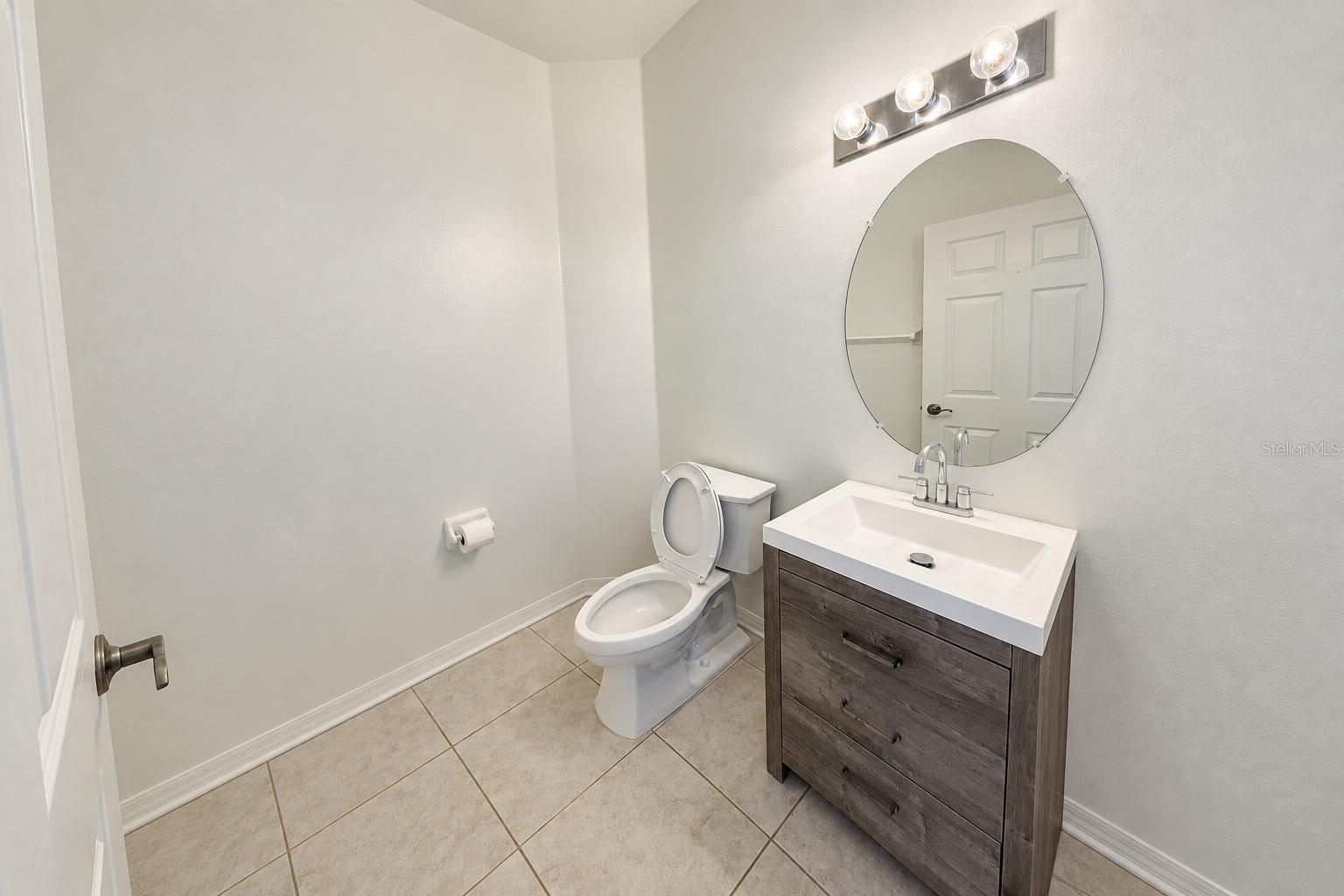 13535 Bluewater Cir Property Photo 11