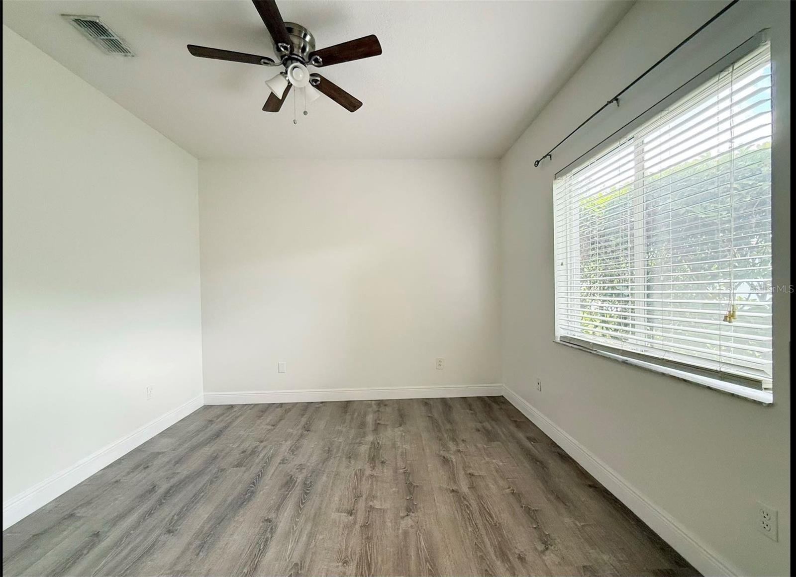 13535 Bluewater Cir Property Photo 16