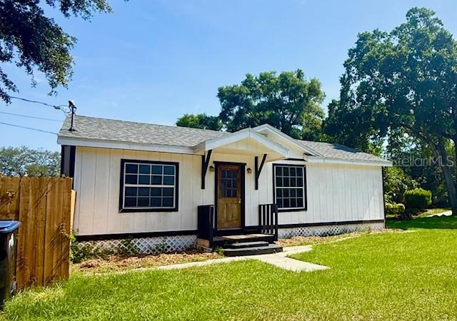2215 Vine St Property Photo 1