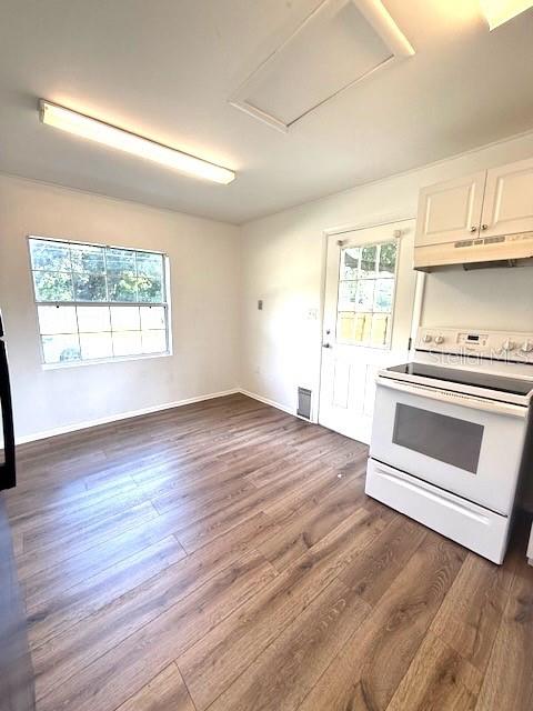 2215 Vine St Property Photo 8