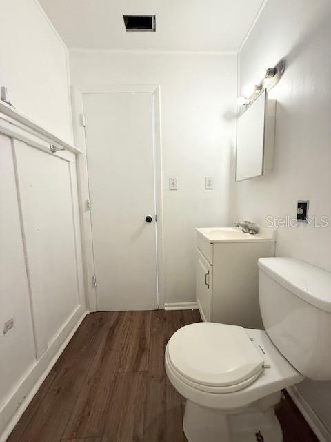 2215 Vine St Property Photo 15