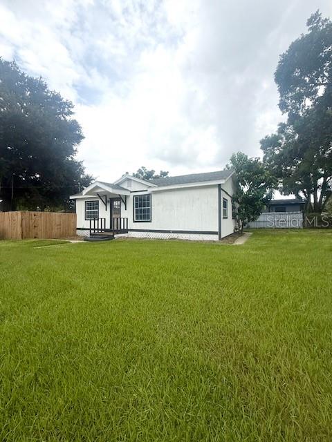 2215 Vine St Property Photo 28