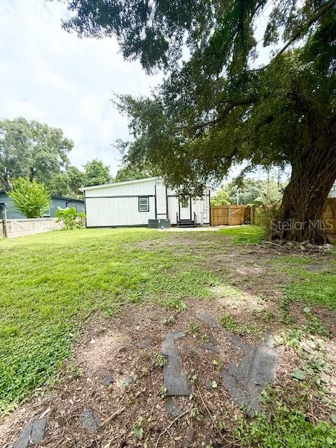 2215 Vine St Property Photo 31