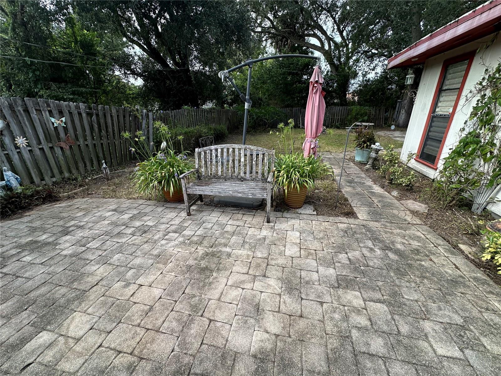 608 Dixie Ln Property Photo 5