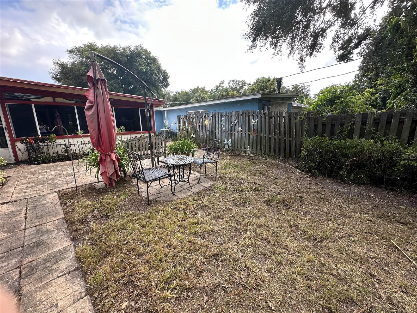 608 Dixie Ln Property Photo 6