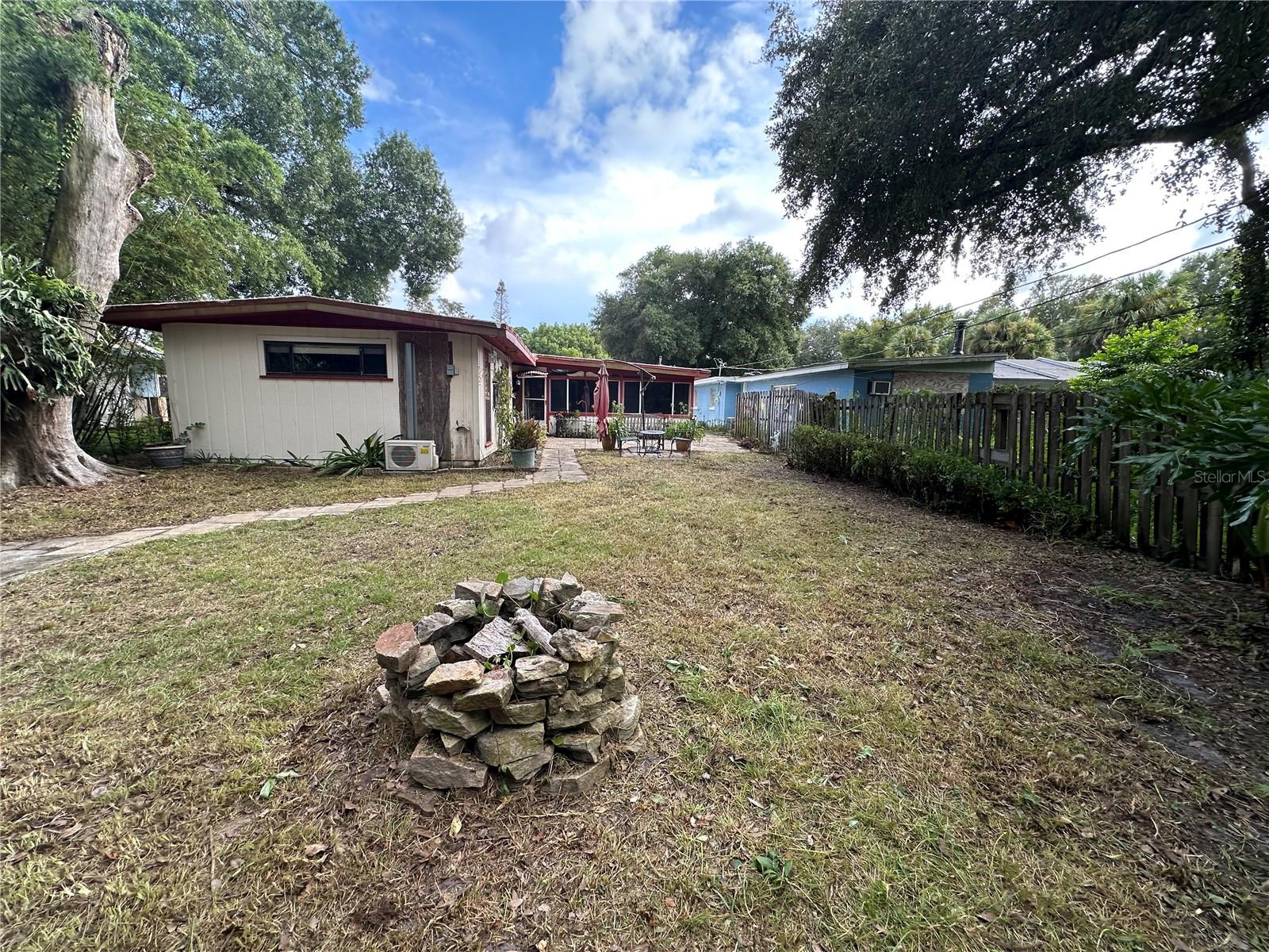 608 Dixie Ln Property Photo 8