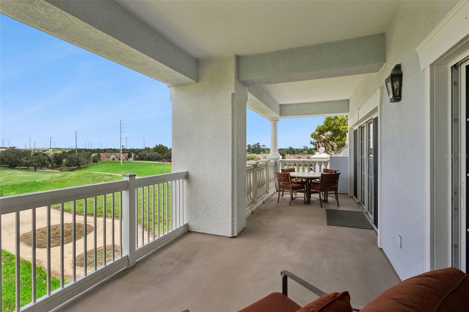 1100 Sunset View Cir #402 Property Photo 4