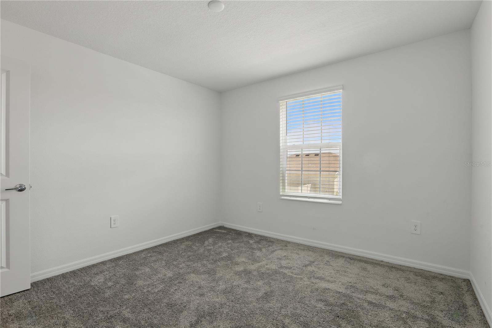 4307 Pebbles Throw Dr Property Photo 8