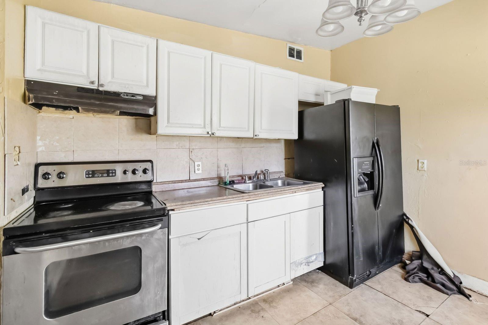 4058 Shellman St Property Photo 2