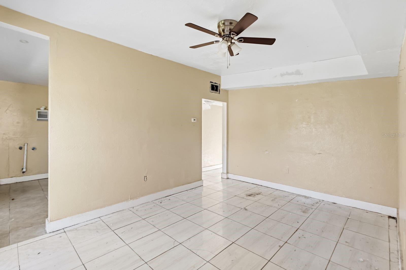 4058 Shellman St Property Photo 10