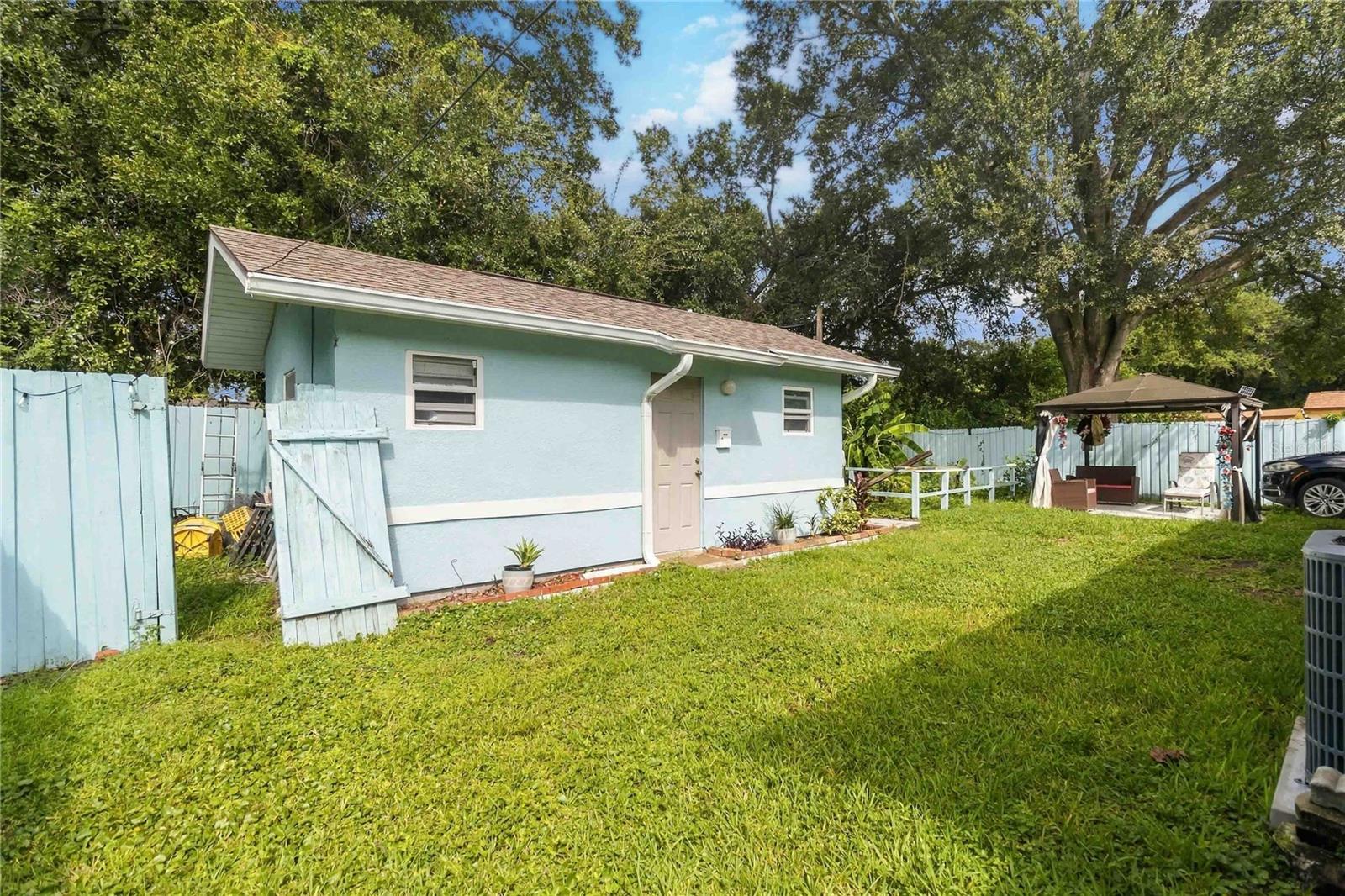 1530 Guinyard Way Property Photo 26