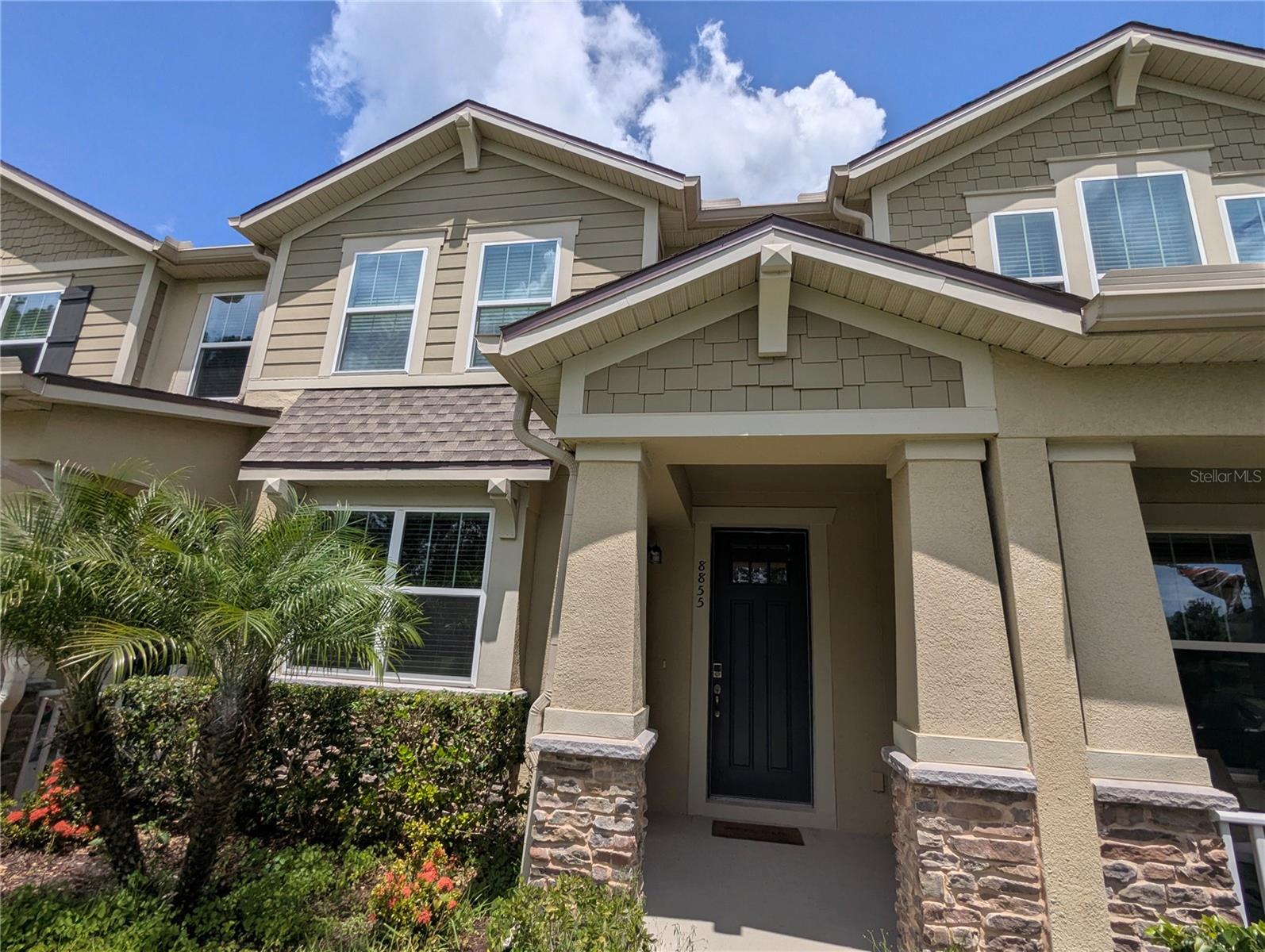 8855 Herencia Aly Property Photo 2