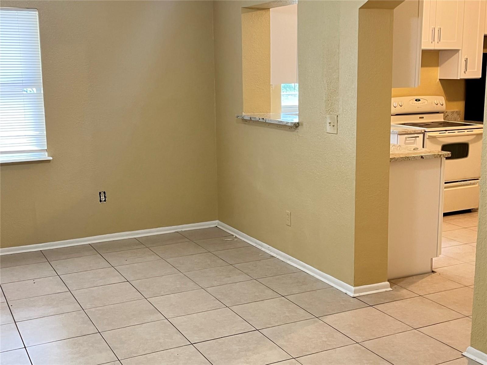 300 Campus View Dr Property Photo 10