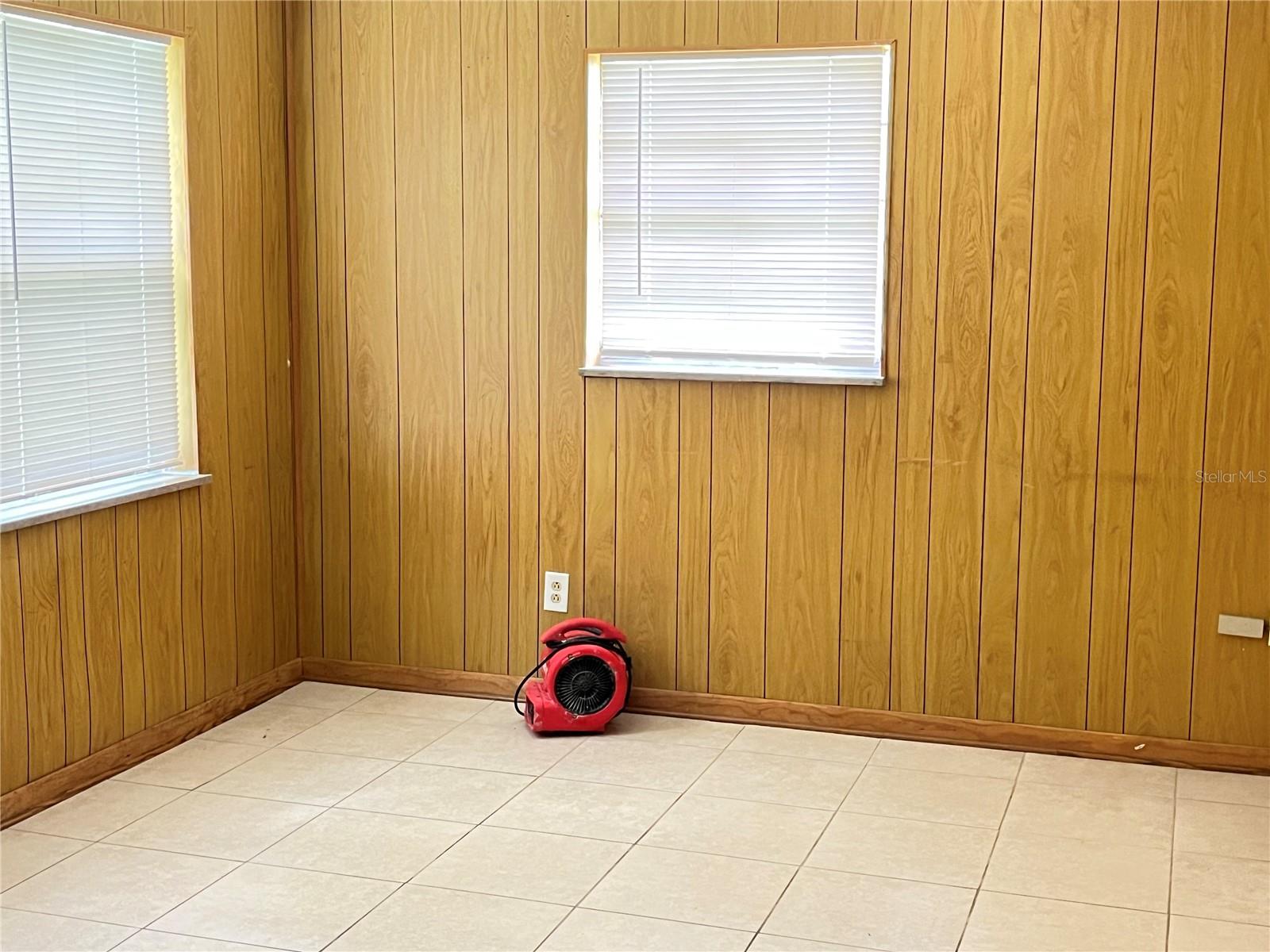 300 Campus View Dr Property Photo 15