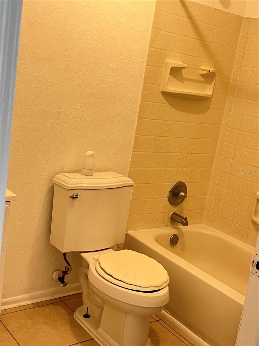 300 Campus View Dr Property Photo 17