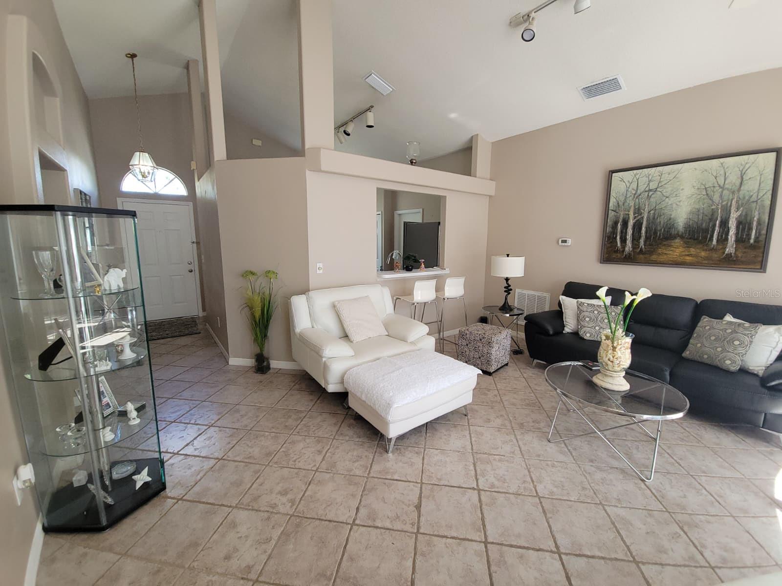 13706 Riverpath Grove Dr Property Photo 3
