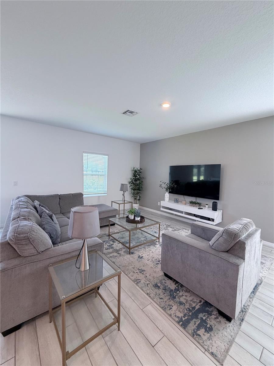 2166 Derwent Property Photo 3