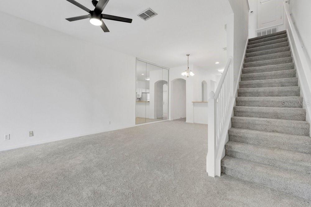 9811 Fan Palm Way Property Photo 9