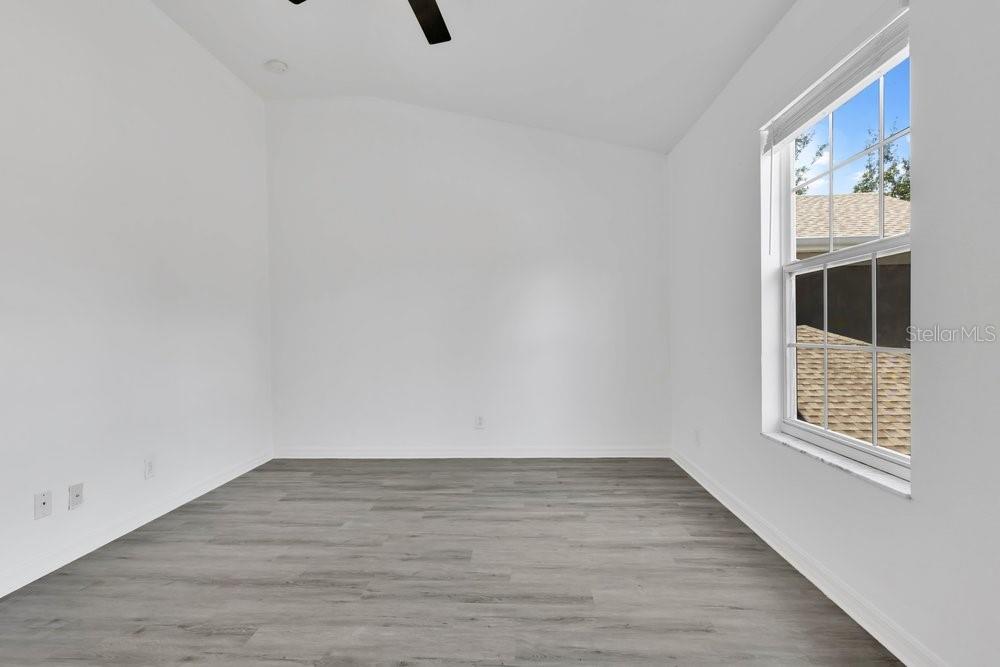9811 Fan Palm Way Property Photo 17