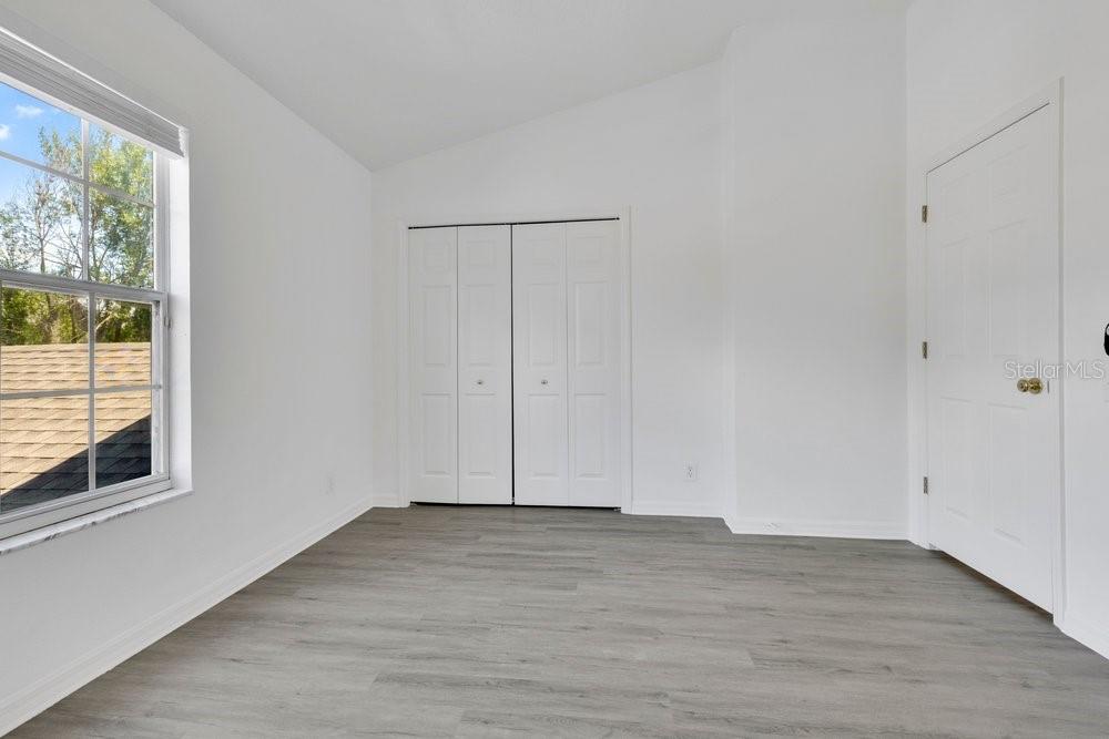 9811 Fan Palm Way Property Photo 18