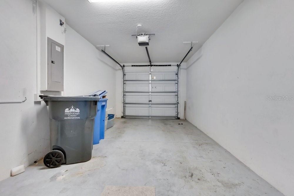 9811 Fan Palm Way Property Photo 24