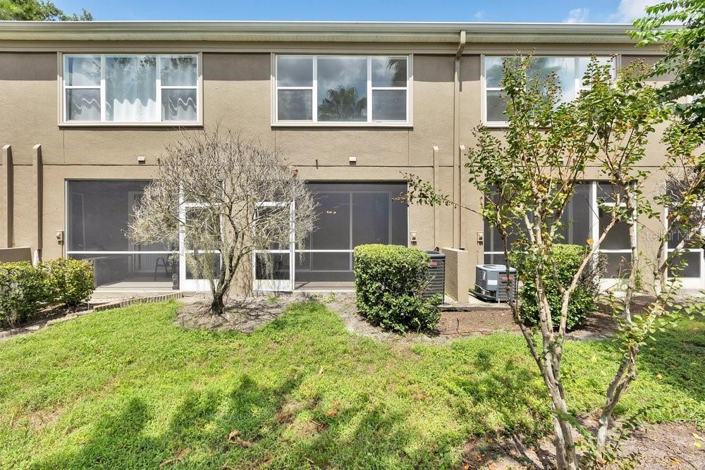 9811 Fan Palm Way Property Photo 25