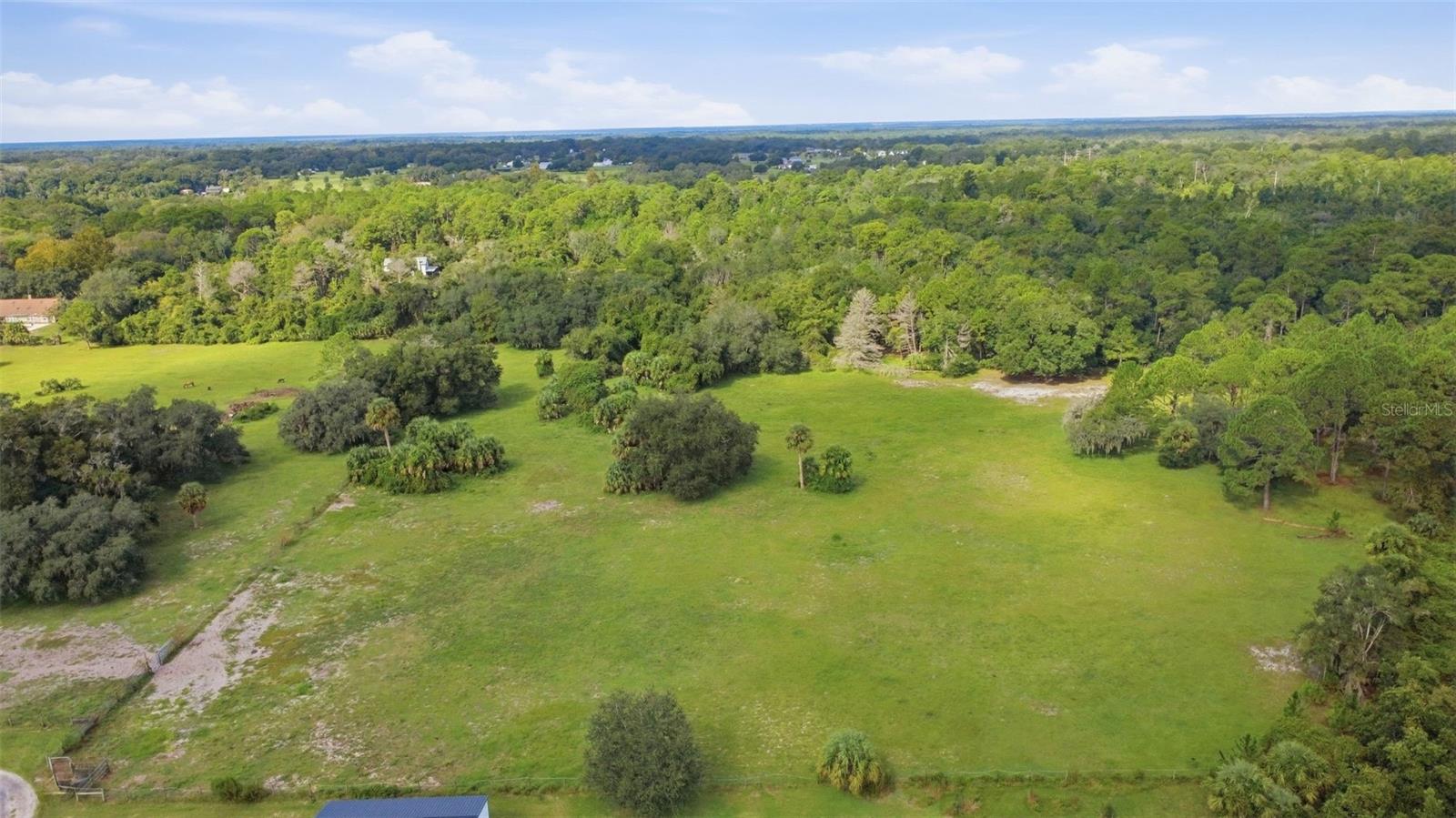 Seneca Oaks Trail Property Photo 3