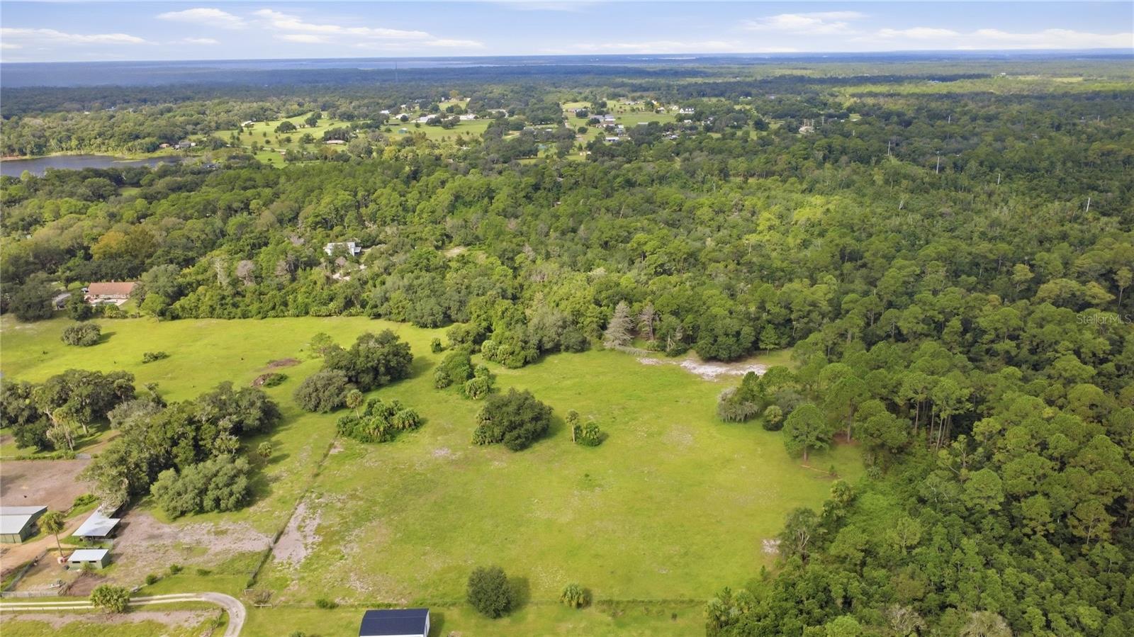 Seneca Oaks Trail Property Photo 25