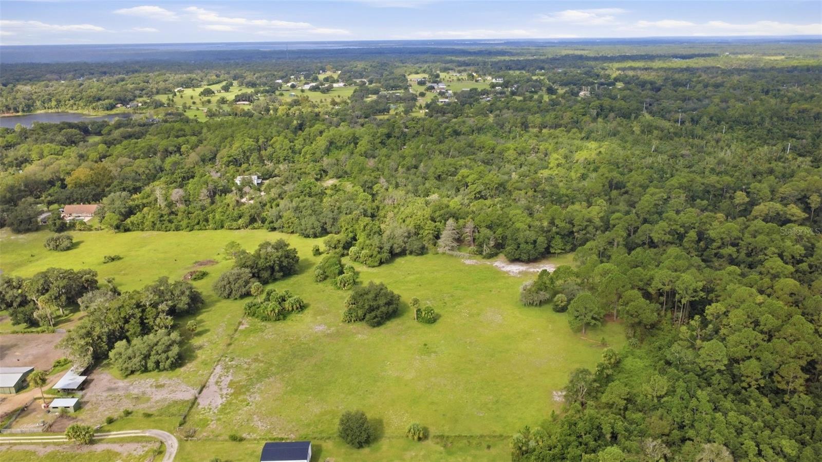 Seneca Oaks Trail Property Photo 33