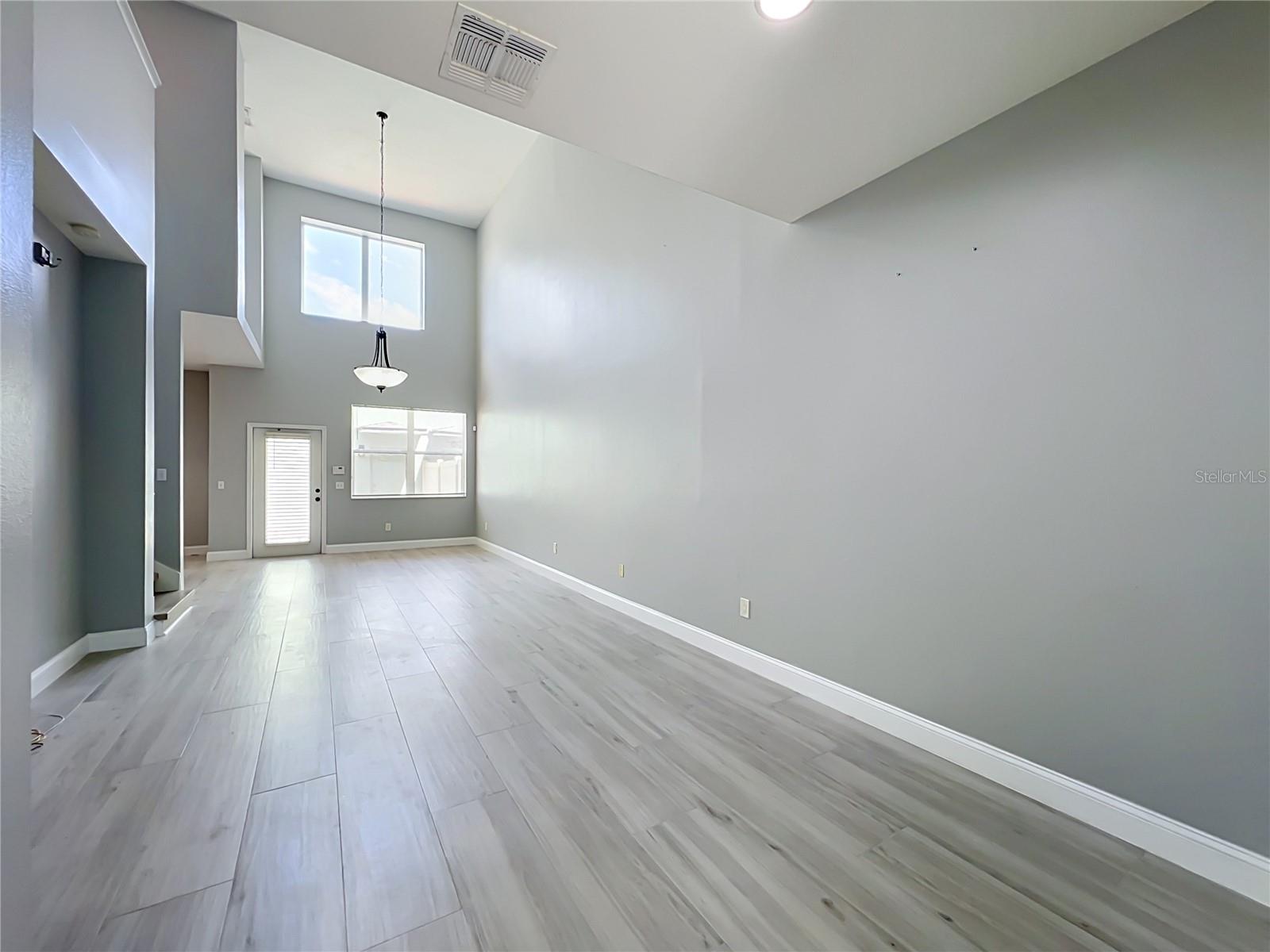 10157 Ridgebloom Ave Property Photo 6
