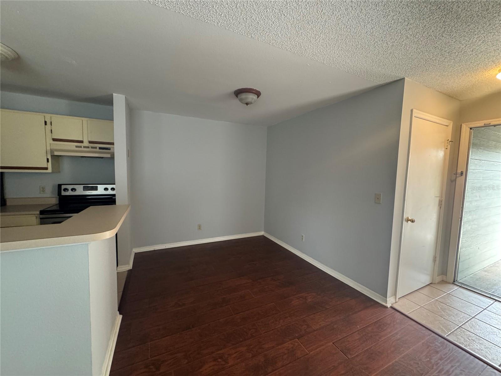 6154 Westgate Dr #202 Property Photo 4