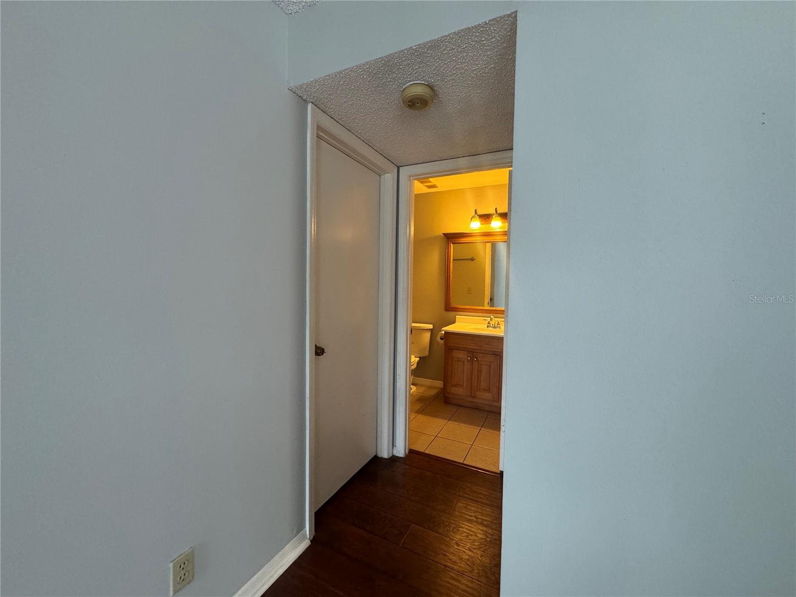 6154 Westgate Dr #202 Property Photo 12