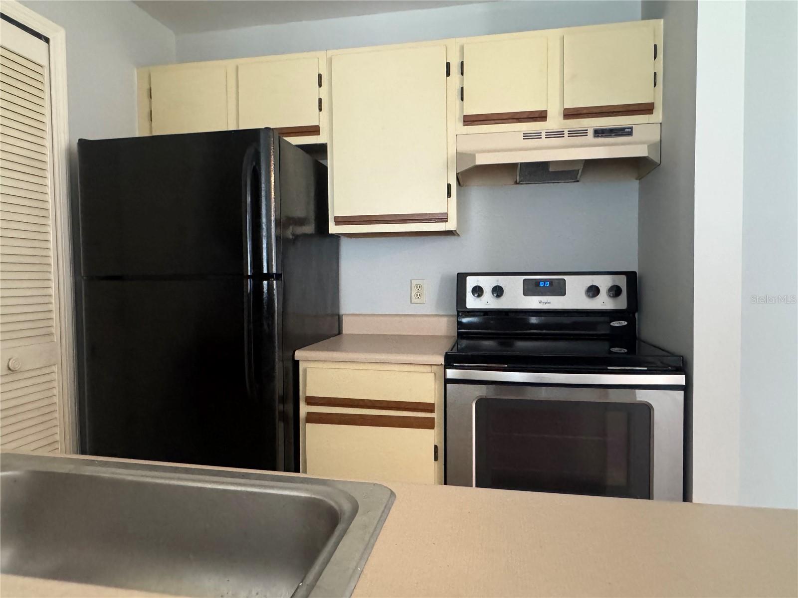 6154 Westgate Dr #202 Property Photo 14