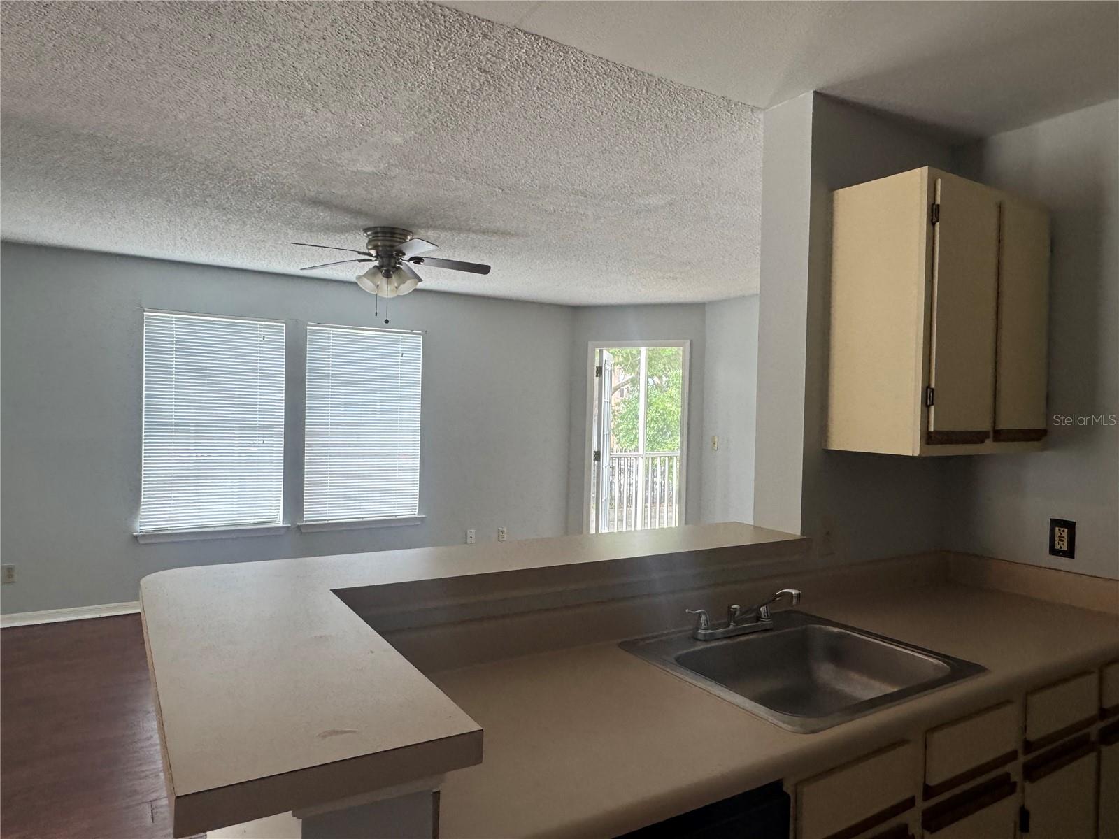 6154 Westgate Dr #202 Property Photo 15