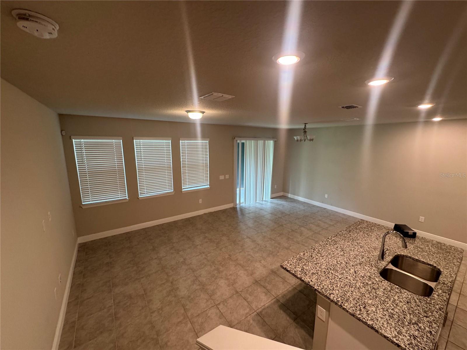 2305 Shadowland Loop Property Photo 5