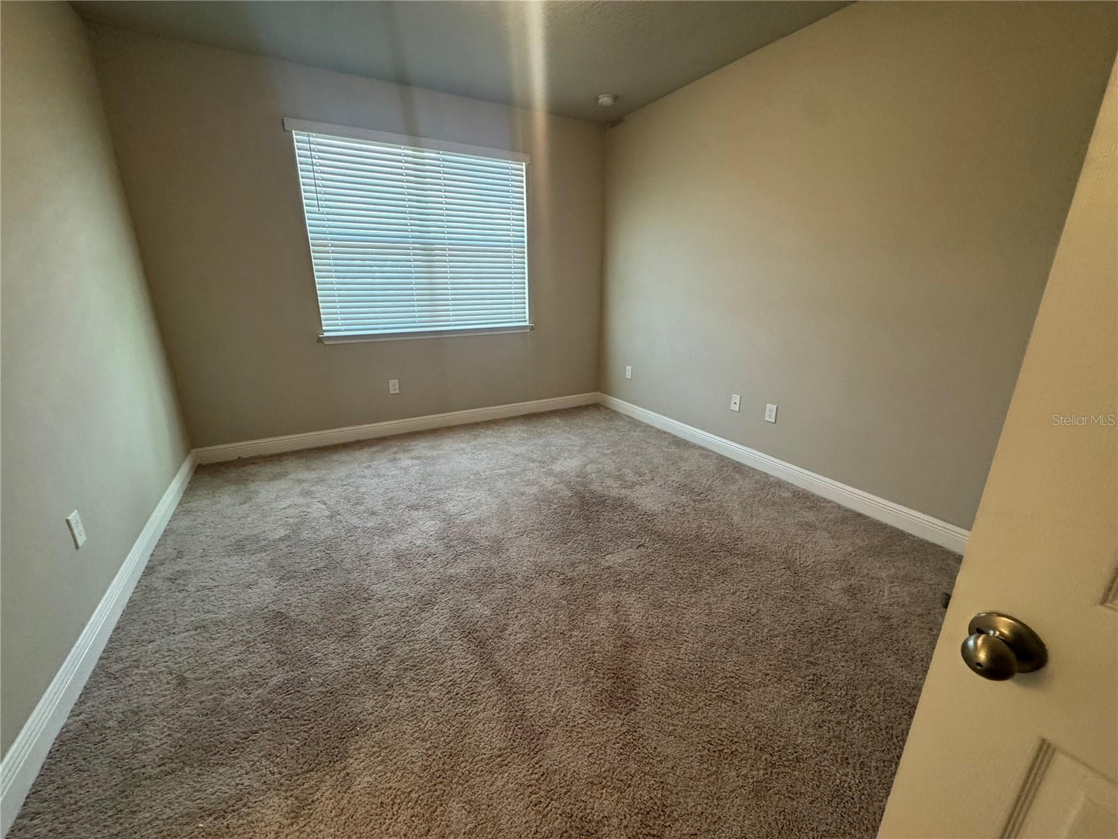2305 Shadowland Loop Property Photo 9