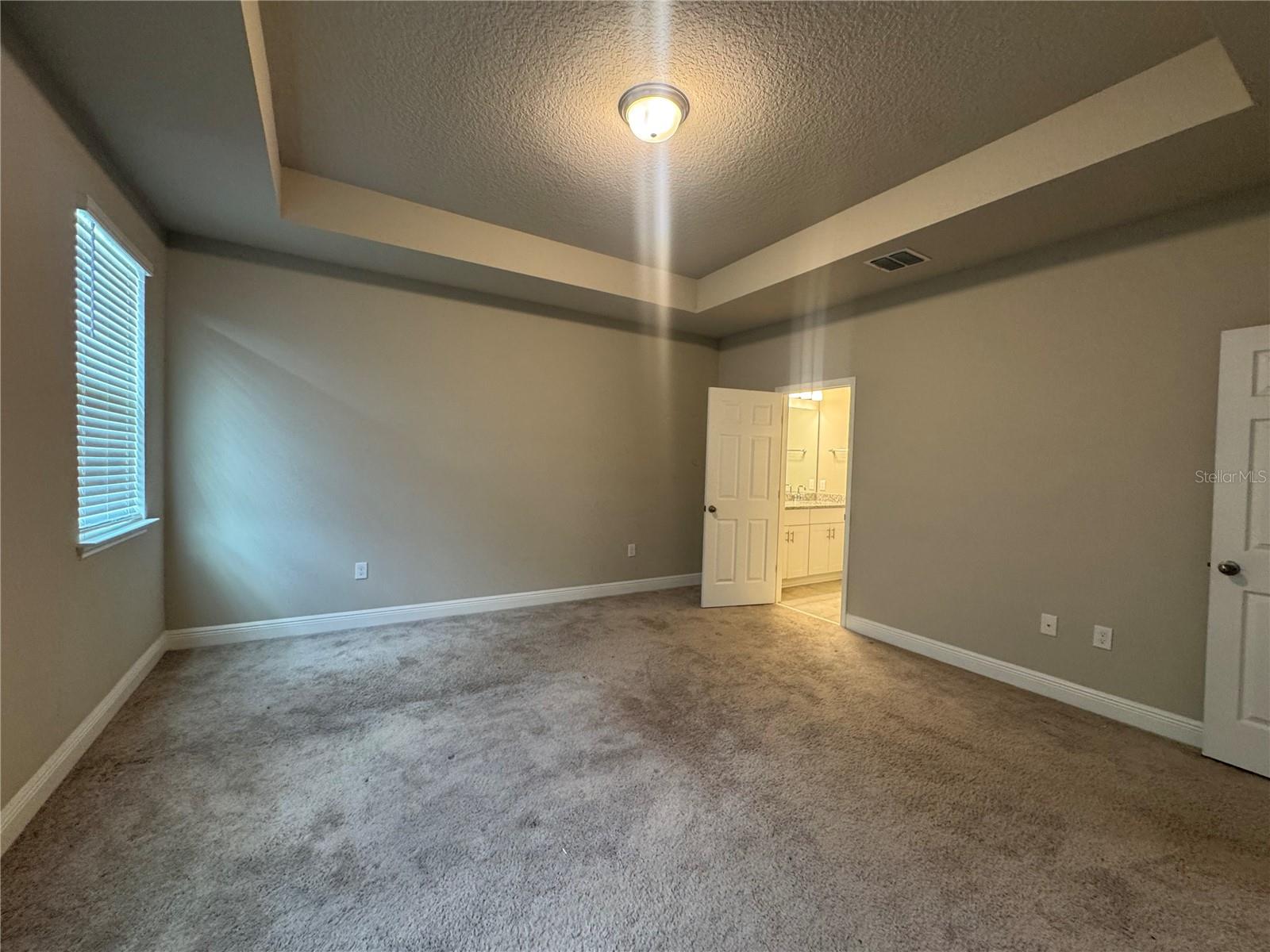 2305 Shadowland Loop Property Photo 11