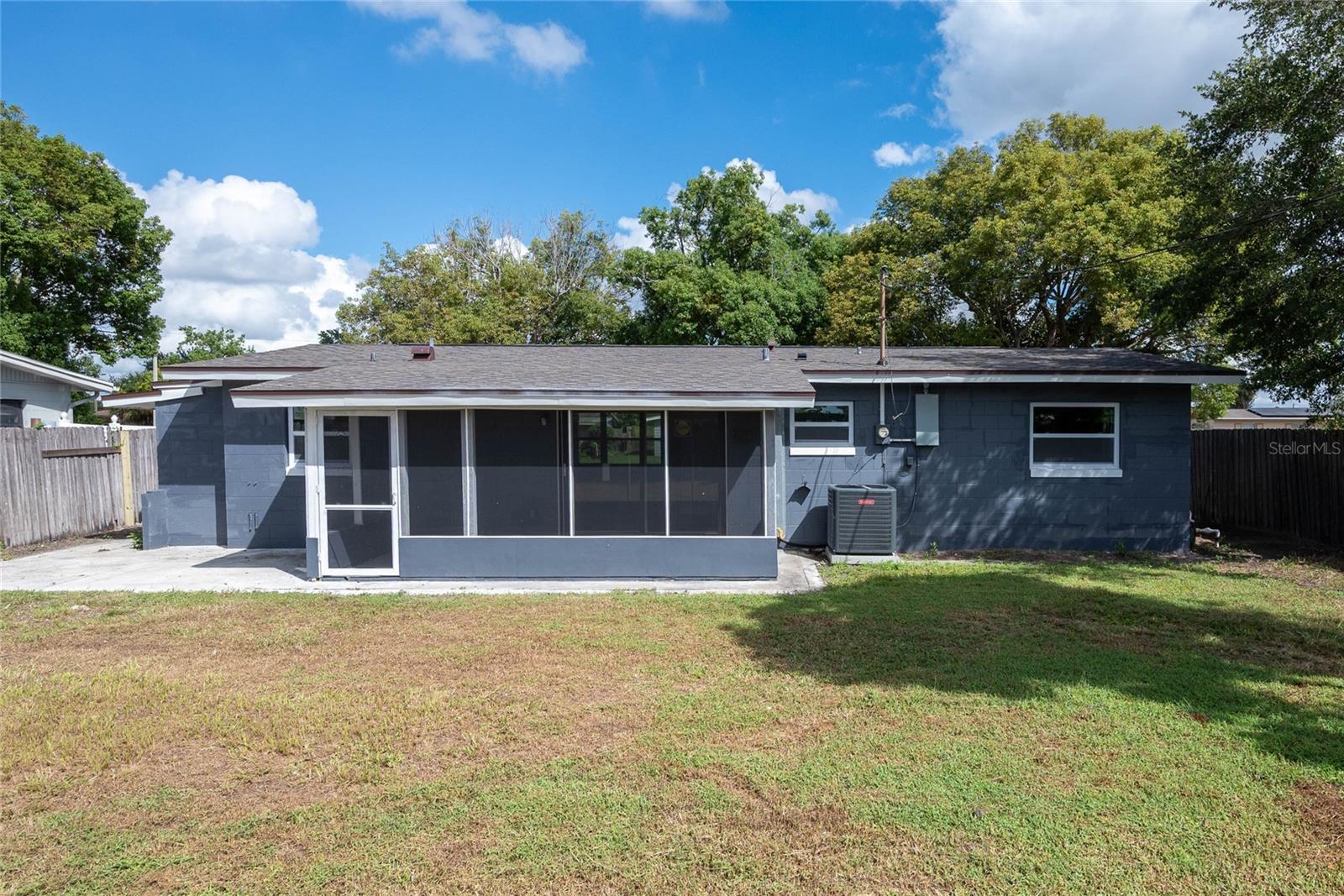 842 Jordan Ave Property Photo 32
