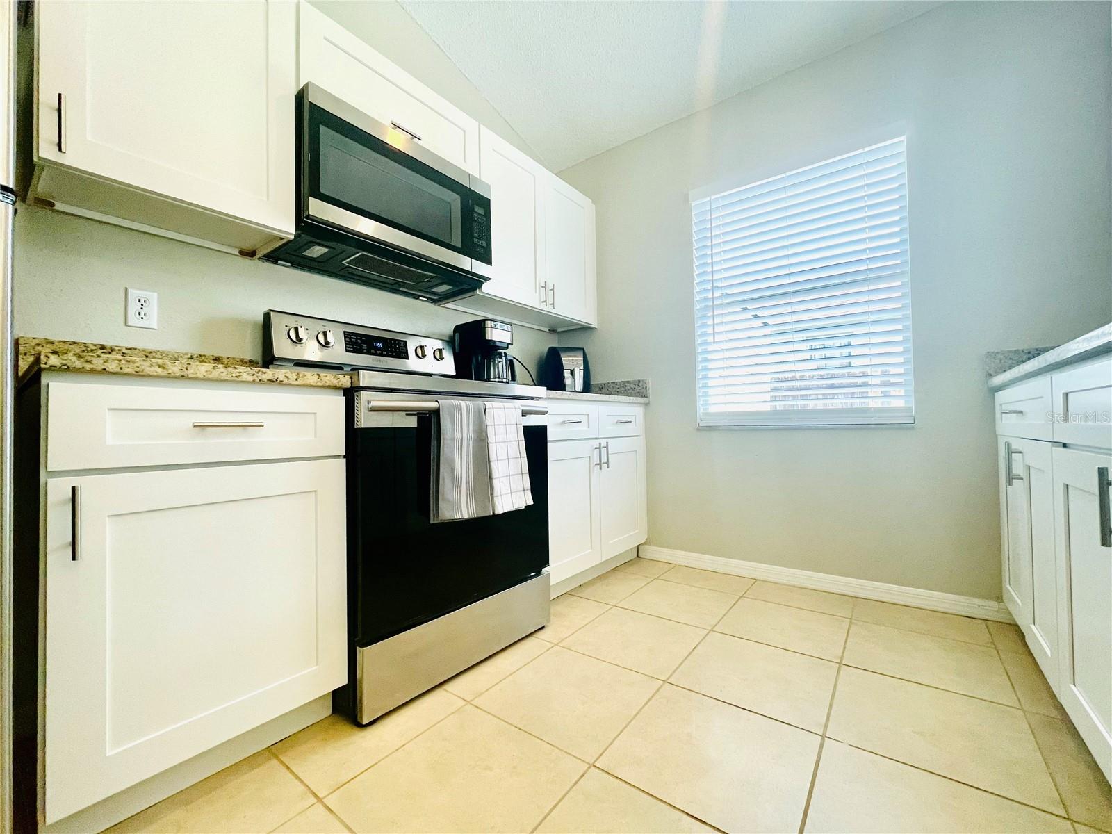 1046 Durango Loop St Property Photo 13